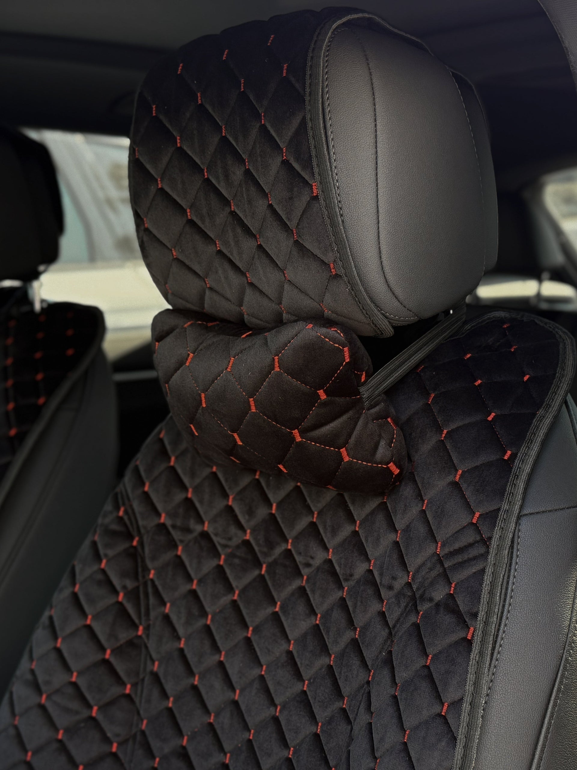 Neck cushions