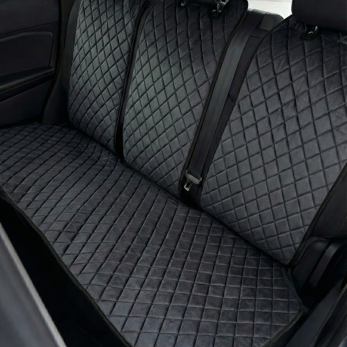 Третя спинка на задній ряд з алькантари преміум “Чорний ромб”