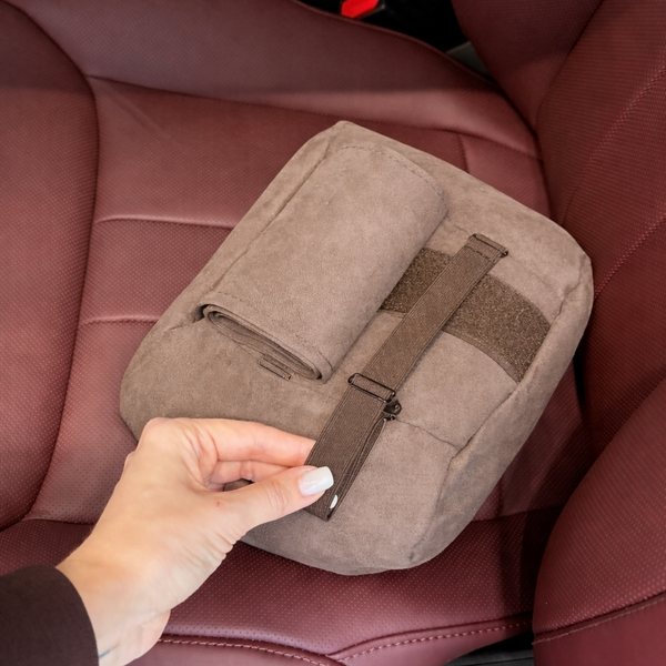 Подушка з синтетичної алькантари під шию “Темно-коричневий“