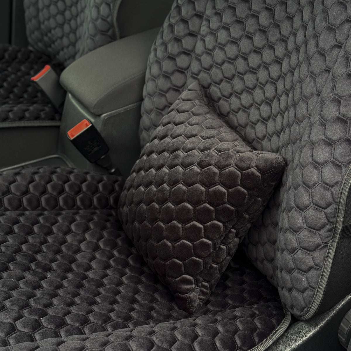 Подушка під спину з алькантари преміум “Чорна сота“