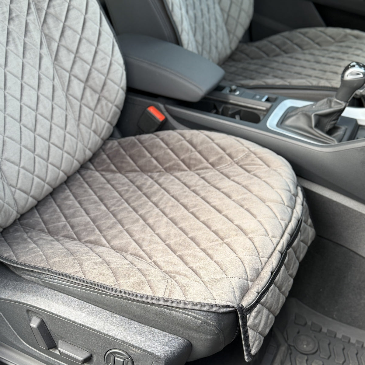 Накидки спорт з алькантари преміум “Темно-сірий ромб”