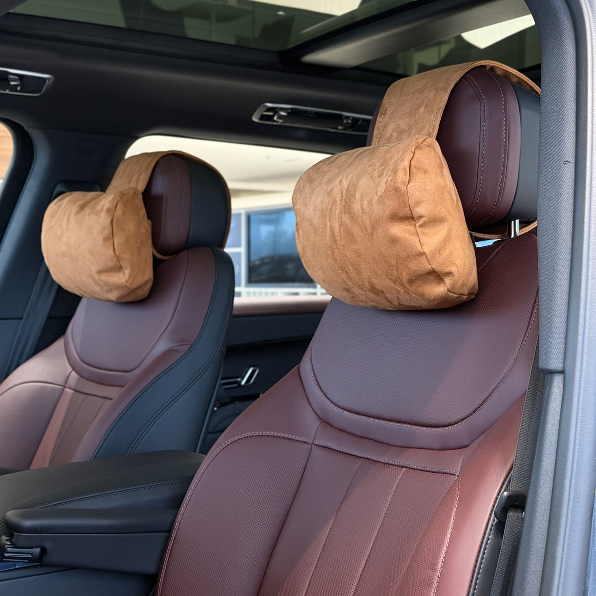 Подушка з оригінальної алькантари під шию “Світло-коричневий“