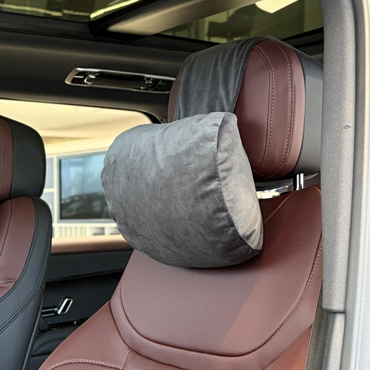 Подушка з синтетичної алькантари під шию “Темно-сірий“