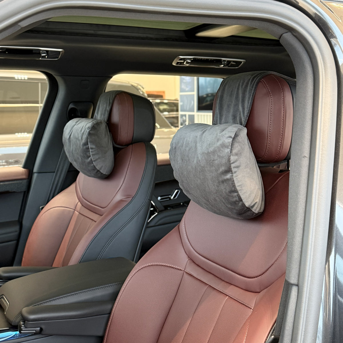 Подушка з синтетичної алькантари під шию “Темно-сірий“