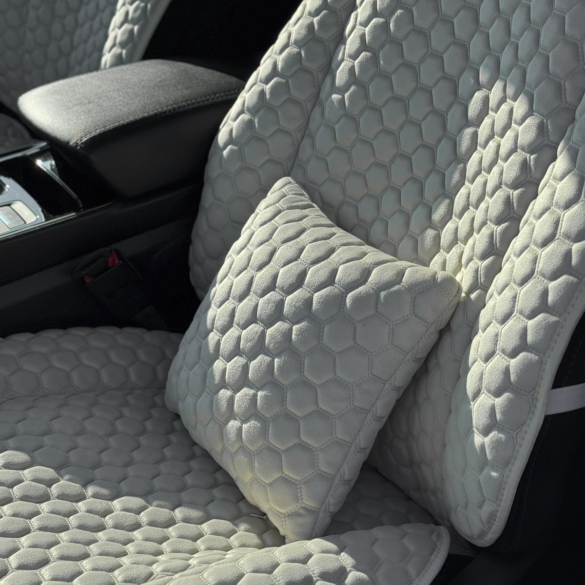 Накидки з алькантари преміум “Бежева сота”