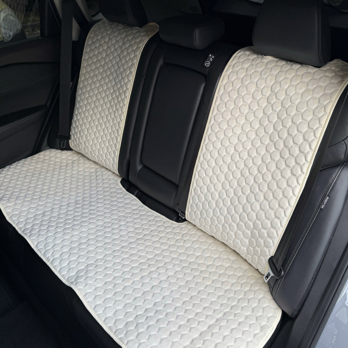 Накидки з алькантари преміум “Бежева сота”