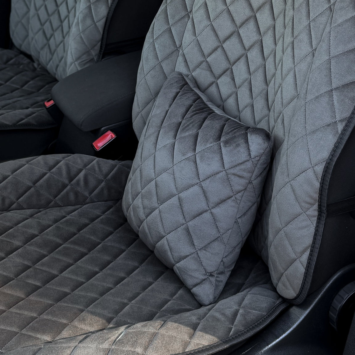 Подушка під спину з алькантари стандарт “Темно-сірий ромб“