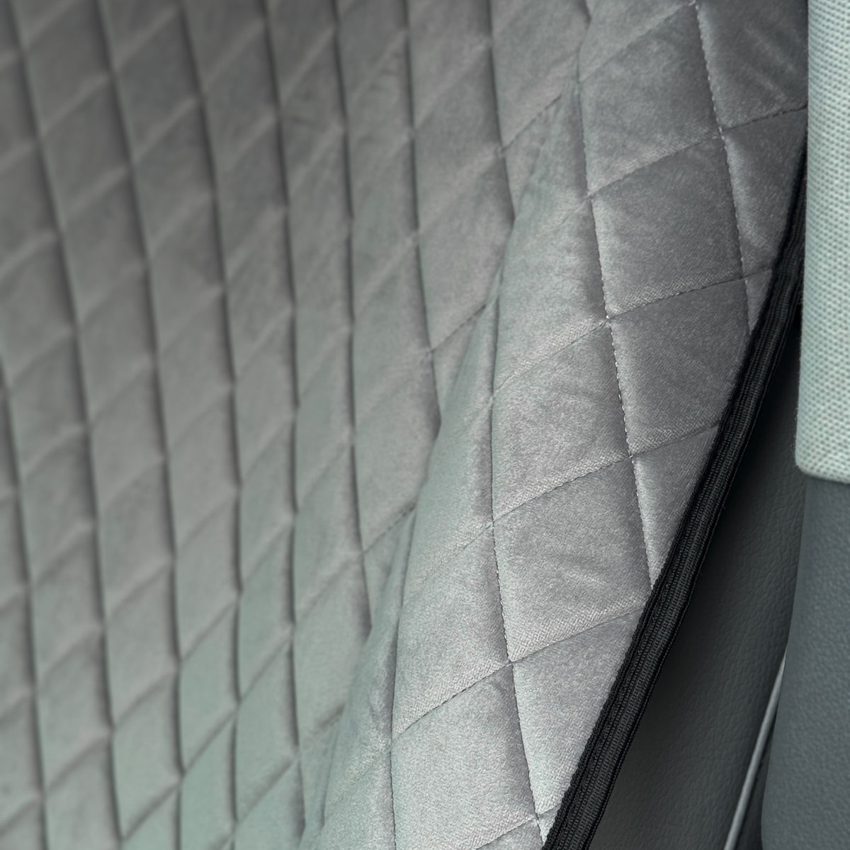 Накидки з алькантари стандарт “Сірий ромб”