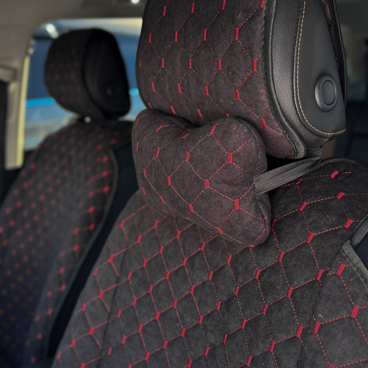 Накидки з алькантари стандарт “Чорний ромб із червоною ниткою”