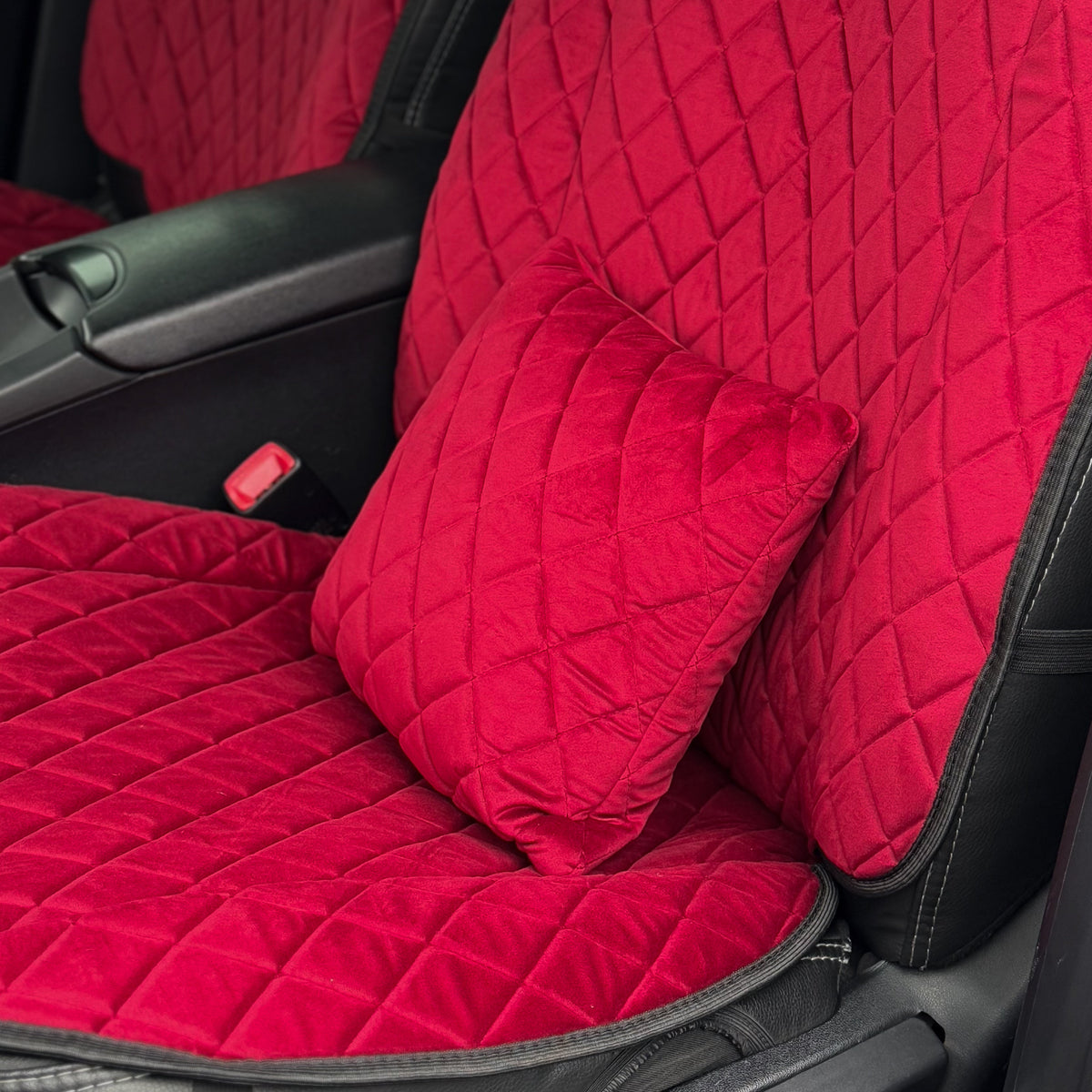 Подушка під спину з алькантари преміум “Червоний ромб“