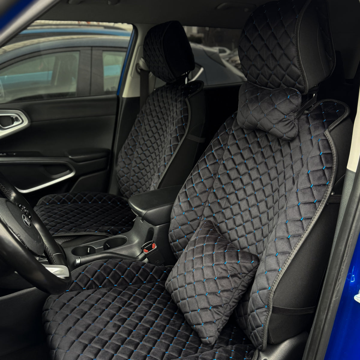 Накидки з алькантари преміум “Чорний ромб із синьою ниткою”