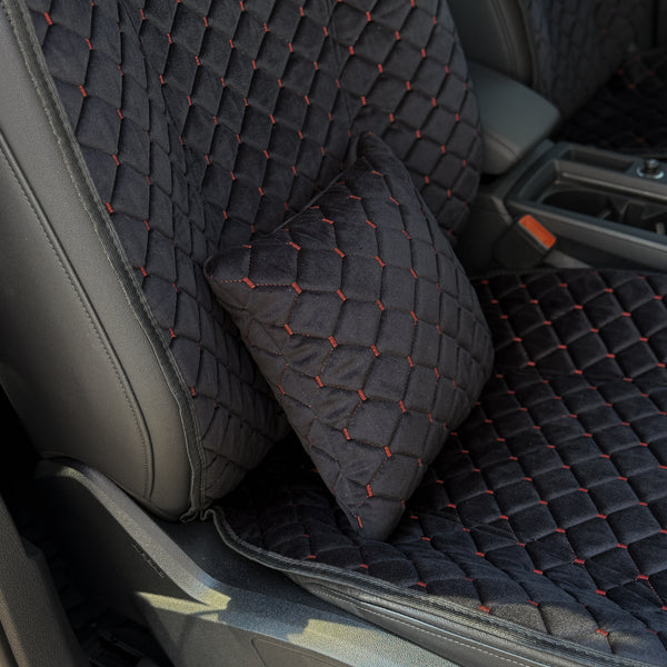 Накидки спорт з алькантари преміум “Чорний ромб із червоною ниткою”