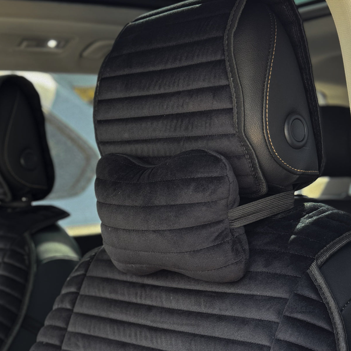 Подушка під шию з алькантари преміум “Чорний горизонт“