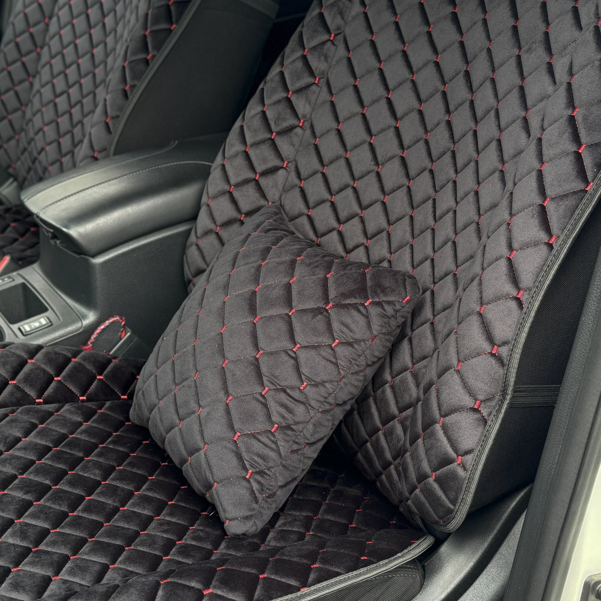 Подушка під спину з алькантари преміум “Чорний ромб із червоною ниткою“